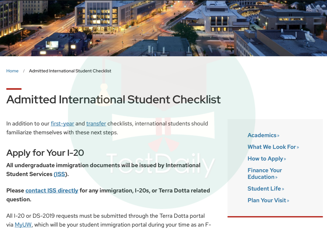 UWM大学官网的新生checklist